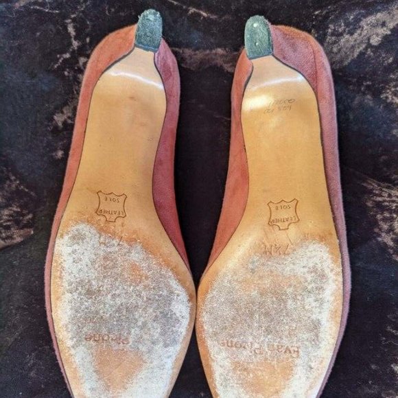 Vintage 1980s Designer Evan-Picone Suede 2-1/4" Heels Pumps, Pewter Accent 7.5 - Picture 13 of 16